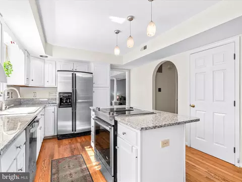 Kitchen - 2204 Banner Hill Rd, Frederick, MD 21702 photo 3 of 4