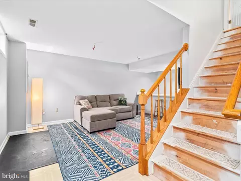 Living - 2204 Banner Hill Rd, Frederick, MD 21702 photo 7 of 8