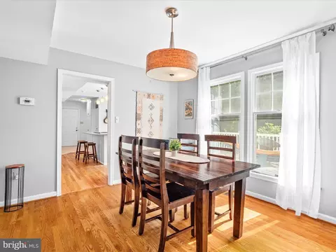 Dining - 2204 Banner Hill Rd, Frederick, MD 21702 photo 3 of 3