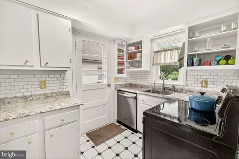 Kitchen - 22 Norva Ave, Frederick, MD 21701 photo 2 of 3