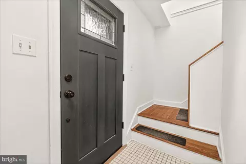 Entry Way - 22 Norva Ave, Frederick, MD 21701 photo 1 of 6