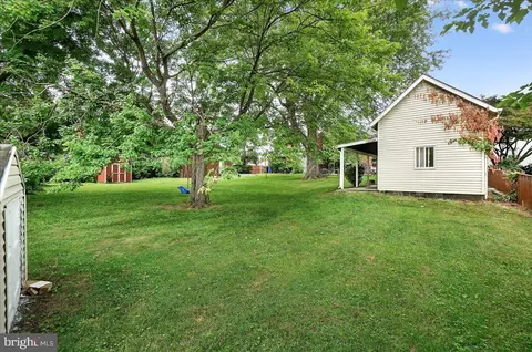 Exterior - 22 Norva Ave, Frederick, MD 21701 photo 6 of 7