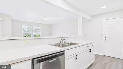 302 Baughmans #302E, Frederick, MD 21702 photo 6