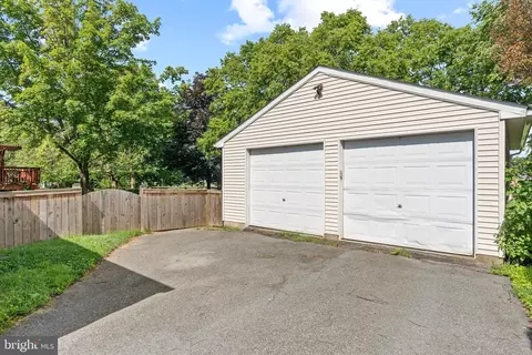 1839 Lawnview Dr, Frederick, MD 21702 photo 5