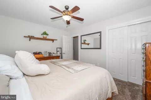 Bedroom - 907 Chestnut St, Frederick, MD 21703 photo 2 of 6
