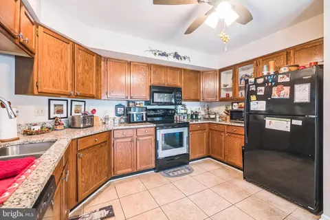 113 New Castle Ct, Frederick, MD 21702 photo 6