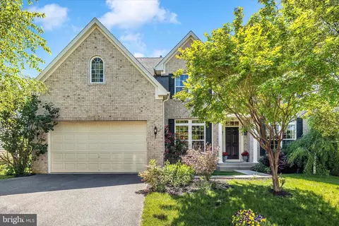 9743 Wyndham Dr, Frederick, MD 21704