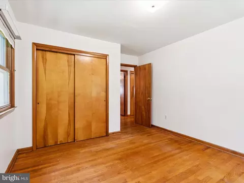 Bedroom - 5149 Shookstown Rd, Frederick, MD 21702 photo 6 of 6
