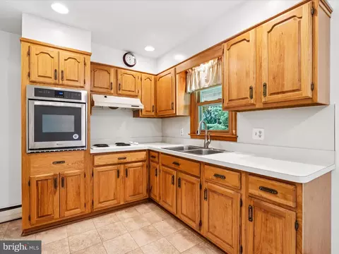 Kitchen - 5149 Shookstown Rd, Frederick, MD 21702 photo 2 of 5
