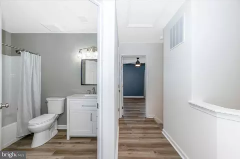 Entry Way - 1806 Wheyfield Dr, Frederick, MD 21701 photo 8 of 10