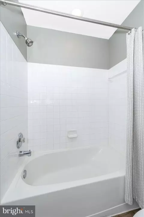 Bath - 1806 Wheyfield Dr, Frederick, MD 21701 photo 3 of 6