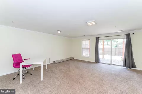 Living - 5145 Mclauren Ln, Frederick, MD 21703 photo 5 of 6