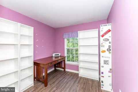 Bedroom - 5145 Mclauren Ln, Frederick, MD 21703 photo 3 of 4