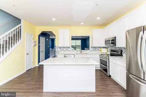 Kitchen - 5145 Mclauren Ln, Frederick, MD 21703 photo 4 of 4