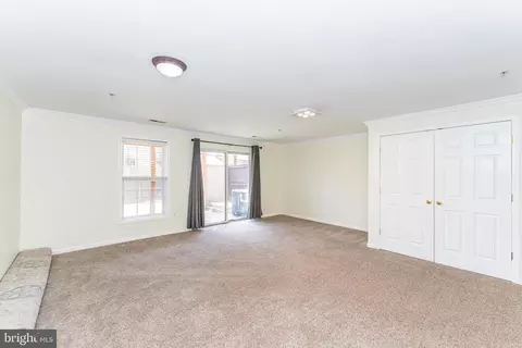 Living - 5145 Mclauren Ln, Frederick, MD 21703 photo 6 of 6