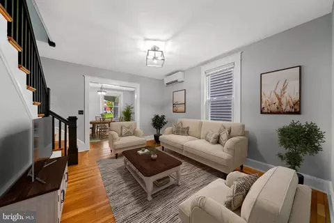 Living - 606 Trail Ave, Frederick, MD 21701 photo 4 of 5