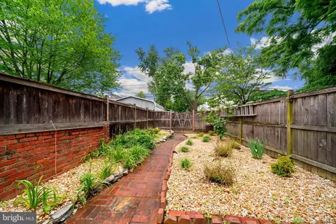 Exterior - 606 Trail Ave, Frederick, MD 21701 photo 8 of 9