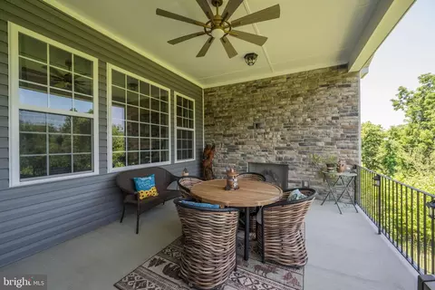 Exterior - 5745 Hawk Ridge Rd, Frederick, MD 21704 photo 7 of 12