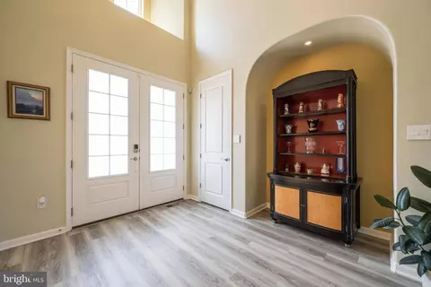 Entry Way - 5745 Hawk Ridge Rd, Frederick, MD 21704 photo 1 of 27