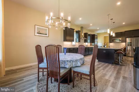 Dining - 5745 Hawk Ridge Rd, Frederick, MD 21704 photo 6 of 6