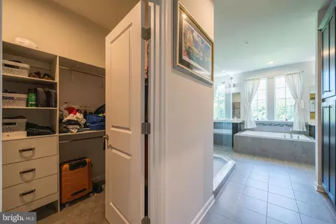 Entry Way - 5745 Hawk Ridge Rd, Frederick, MD 21704 photo 17 of 27