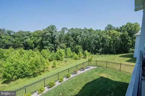 Exterior - 5745 Hawk Ridge Rd, Frederick, MD 21704 photo 6 of 12