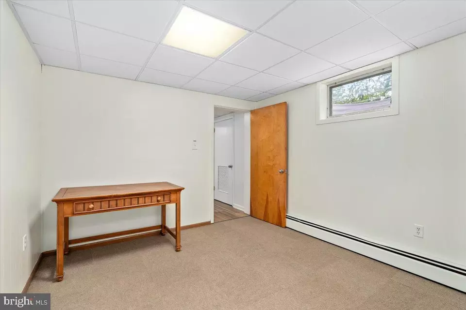 Bedroom - 10 Linda Ct, Thurmont, MD 21788 photo 8 of 8