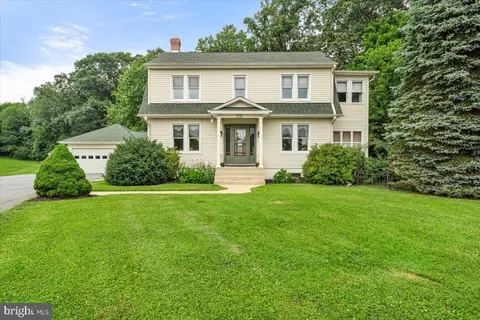 Exterior - 10 Linda Ct, Thurmont, MD 21788 photo 1 of 10