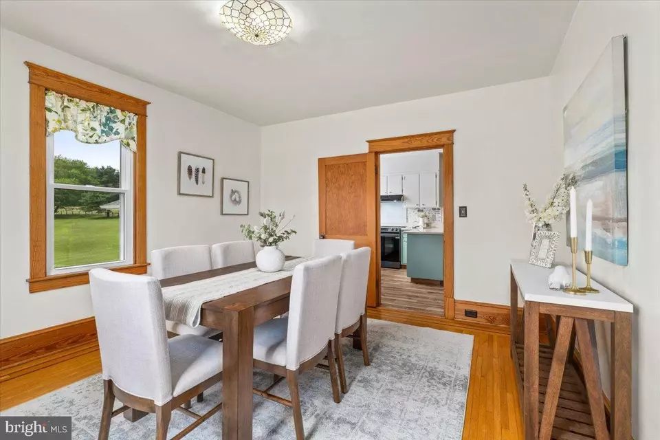 Dining - 10 Linda Ct, Thurmont, MD 21788 photo 1 of 3