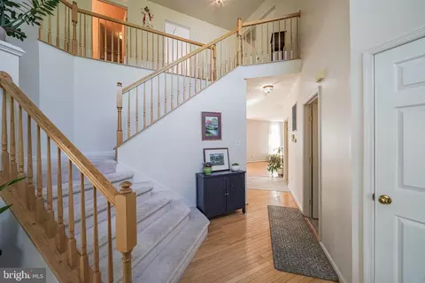 Entry Way - 1824 Eagle Rock Ln, Frederick, MD 21702 photo 3 of 11
