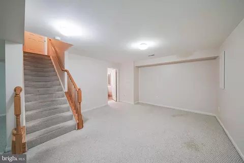 Living - 1824 Eagle Rock Ln, Frederick, MD 21702 photo 6 of 8