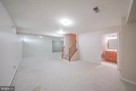 Living - 1824 Eagle Rock Ln, Frederick, MD 21702 photo 7 of 8