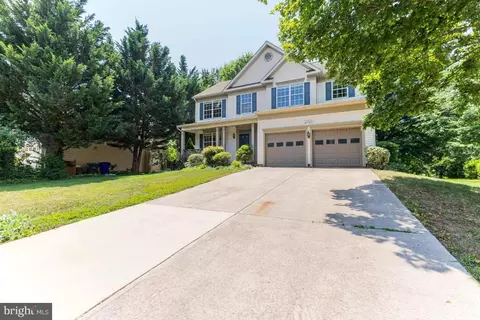 1402 Timberwolf Dr, Frederick, MD 21703 photo 2