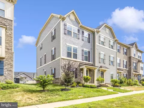 5824 Pecking Stone St, New Market, MD 21774