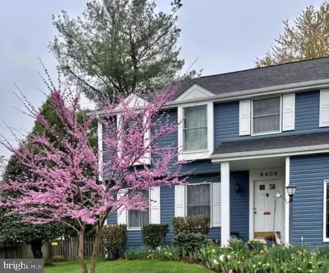 6405 Devonshire Ln, Frederick, MD 21703 photo 2