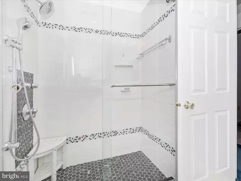 6405 Devonshire Ln, Frederick, MD 21703 photo 34