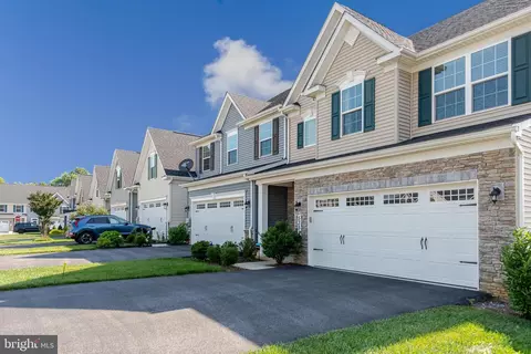Exterior - 5353 Mountain Maple Way, Frederick, MD 21703 photo 2 of 8