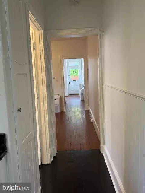 Entry Way - 50 E South St, Frederick, MD 21701 photo 3 of 4