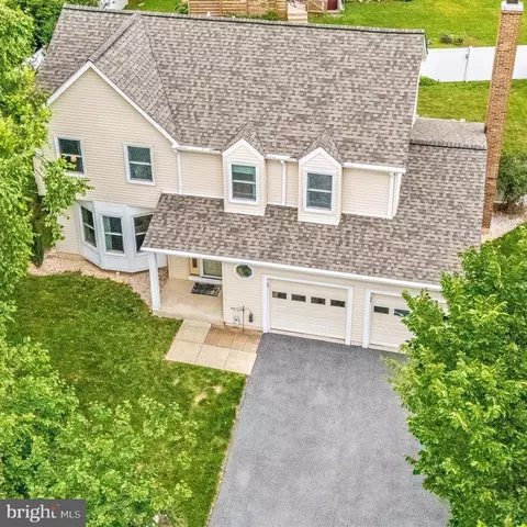 1405 Hunting Horn Ln, Frederick, MD 21703