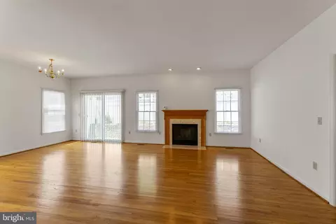 1028 Eastbourne Ct, Frederick, MD 21702 photo 11