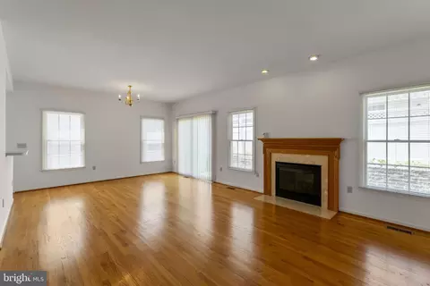 1028 Eastbourne Ct, Frederick, MD 21702 photo 12