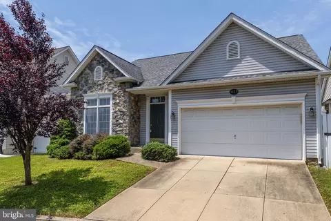 1028 Eastbourne Ct, Frederick, MD 21702 photo 4