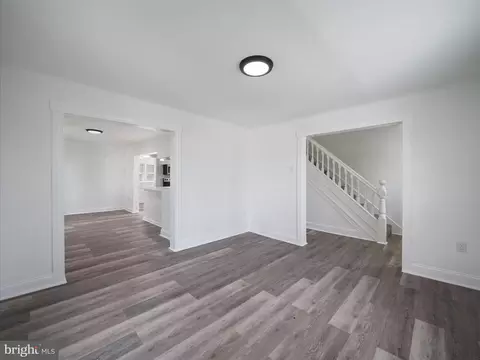 Living - 37 E C St, Brunswick, MD 21716 photo 2 of 3