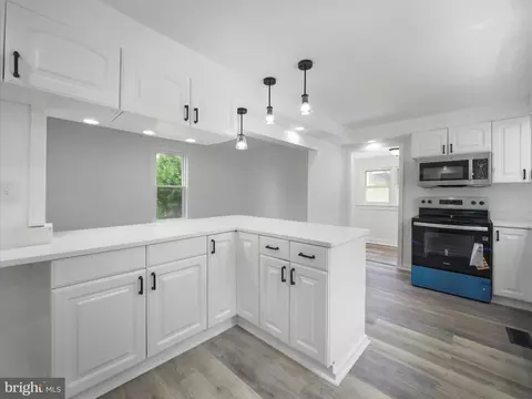 Kitchen - 37 E C St, Brunswick, MD 21716 photo 3 of 3