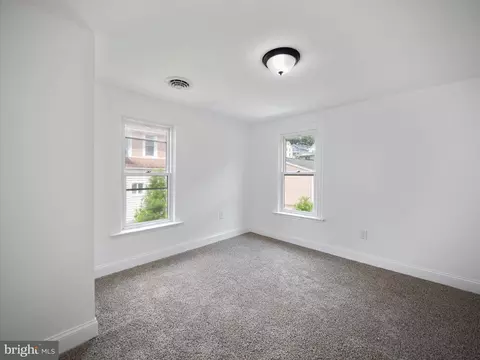Bedroom - 37 E C St, Brunswick, MD 21716 photo 1 of 6