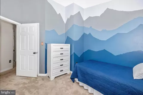 Bedroom - 2010 Sumner Dr, Frederick, MD 21702 photo 4 of 6