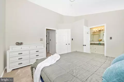 Bedroom - 2010 Sumner Dr, Frederick, MD 21702 photo 2 of 6