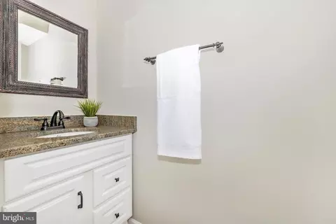 Bath - 2010 Sumner Dr, Frederick, MD 21702 photo 5 of 5