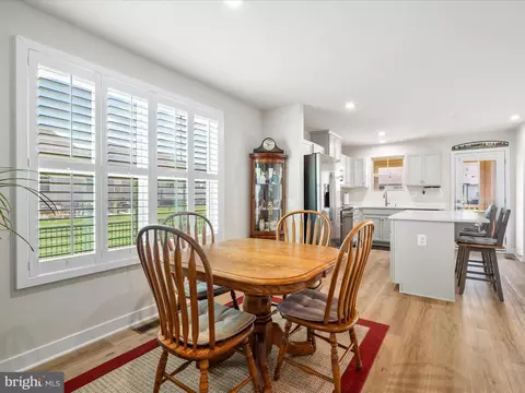 336 Hammersmith Cir, Frederick, MD 21702 photo 12