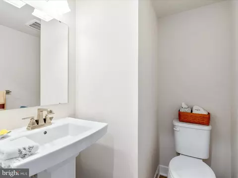 336 Hammersmith Cir, Frederick, MD 21702 photo 10
